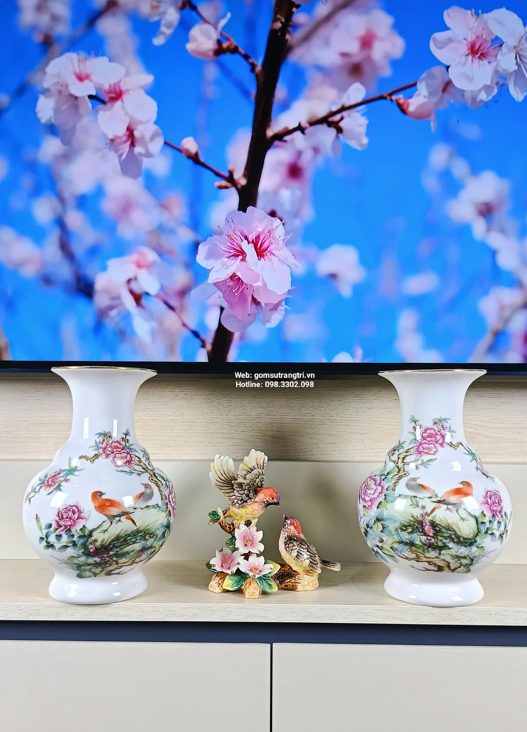Cặp Bình Sứ Hoạ Tiết Chim - Hoa Mẫu Đơn Cao Cấp